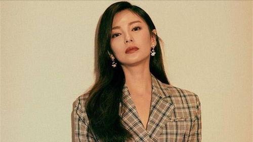 娱乐圈吃瓜艺人有哪些人,揭秘明星背后的故事与人生轨迹